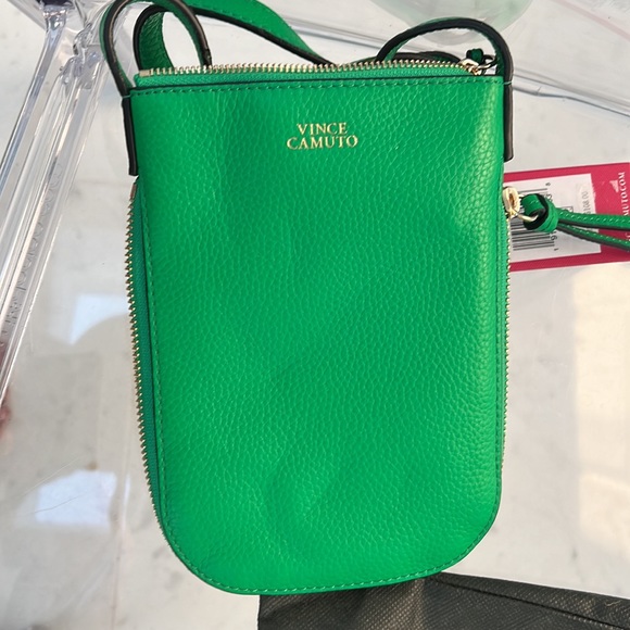 BRAND NEW W TAGS VINCE CAMUTO W DUST BAG - Picture 5 of 5